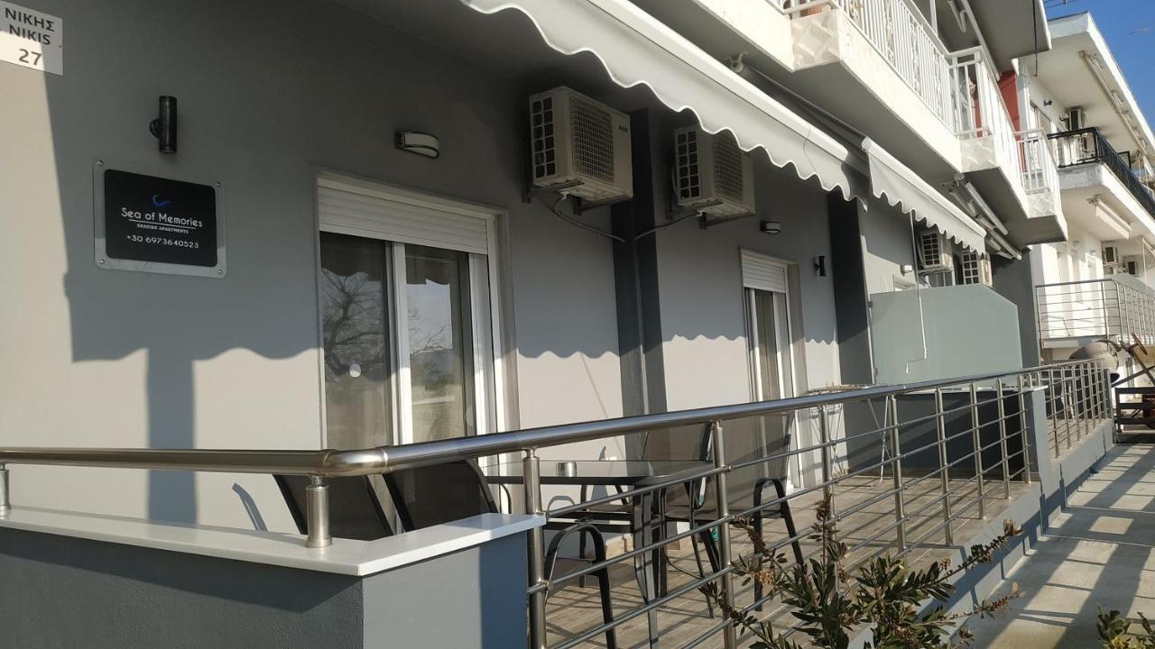 Sea Of Memories Apartment Néa Péramos Екстериор снимка