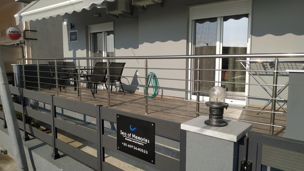 Sea Of Memories Apartment Néa Péramos Екстериор снимка