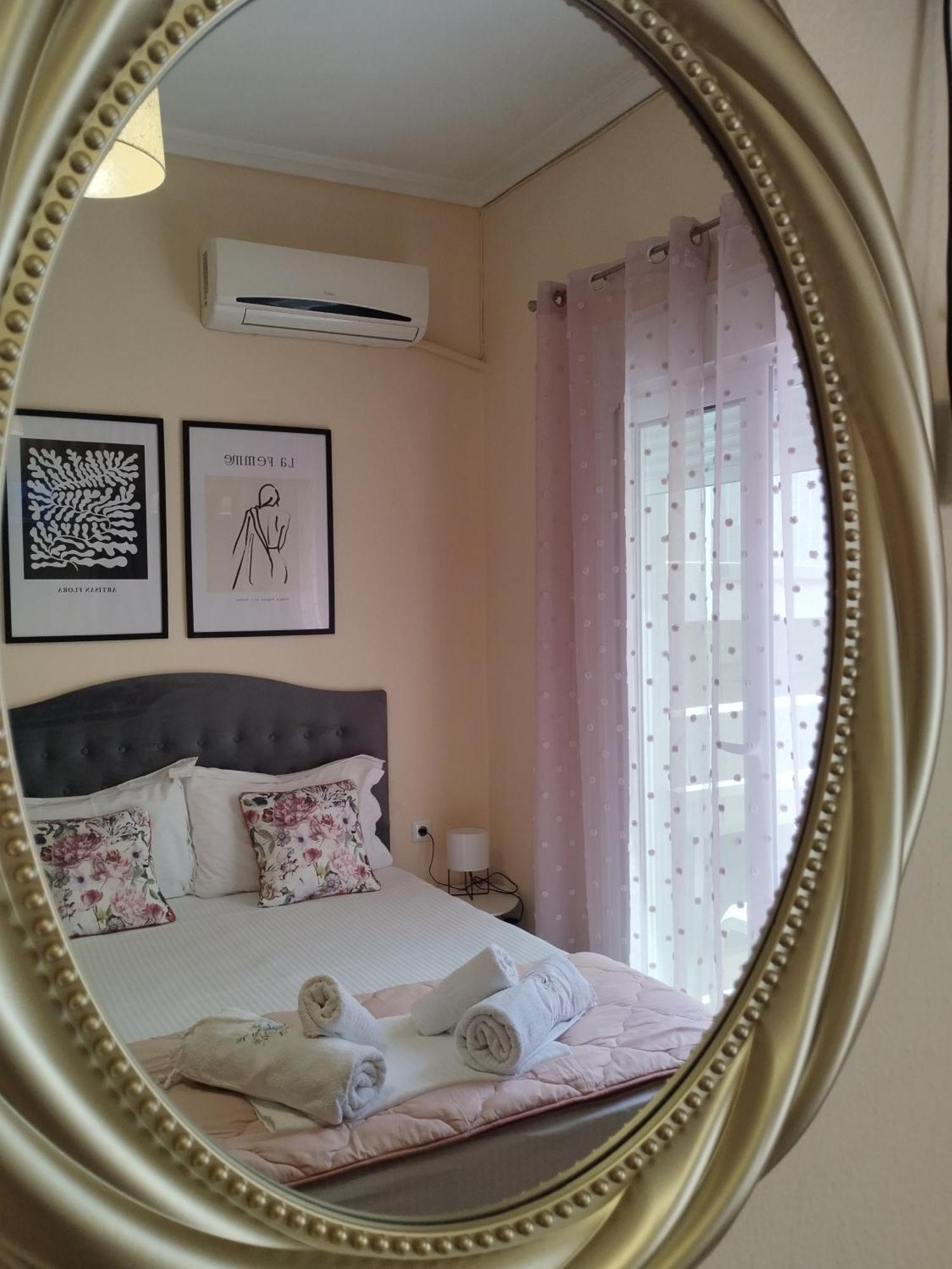 Sea Of Memories Apartment Néa Péramos Екстериор снимка