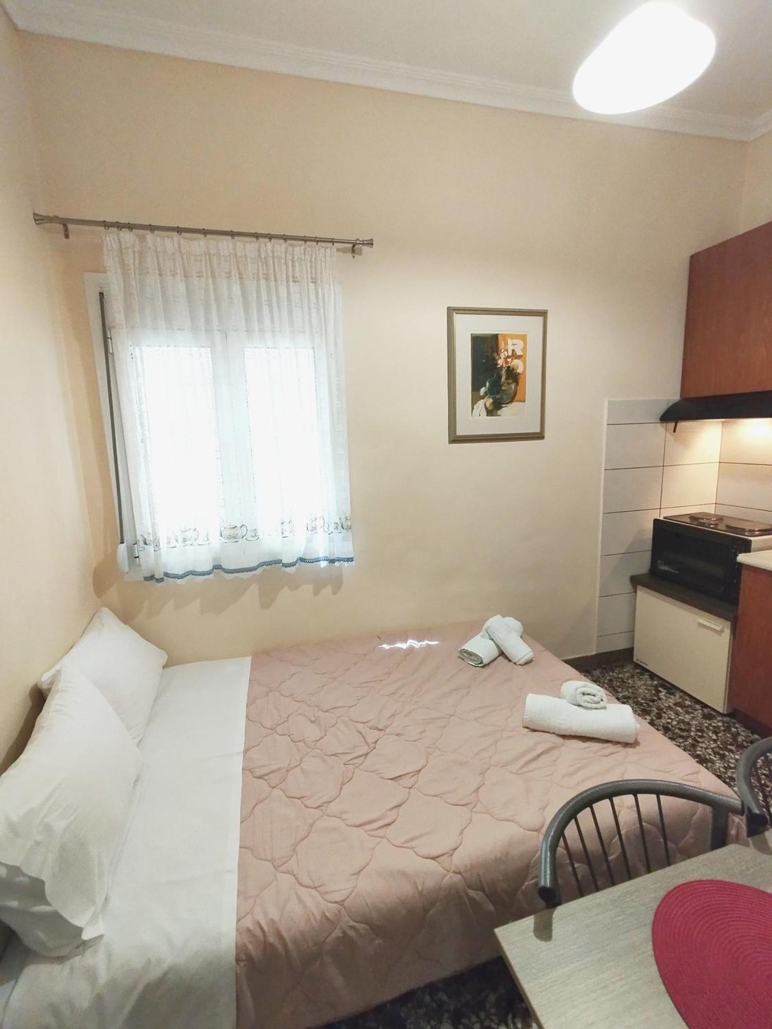 Sea Of Memories Apartment Néa Péramos Екстериор снимка